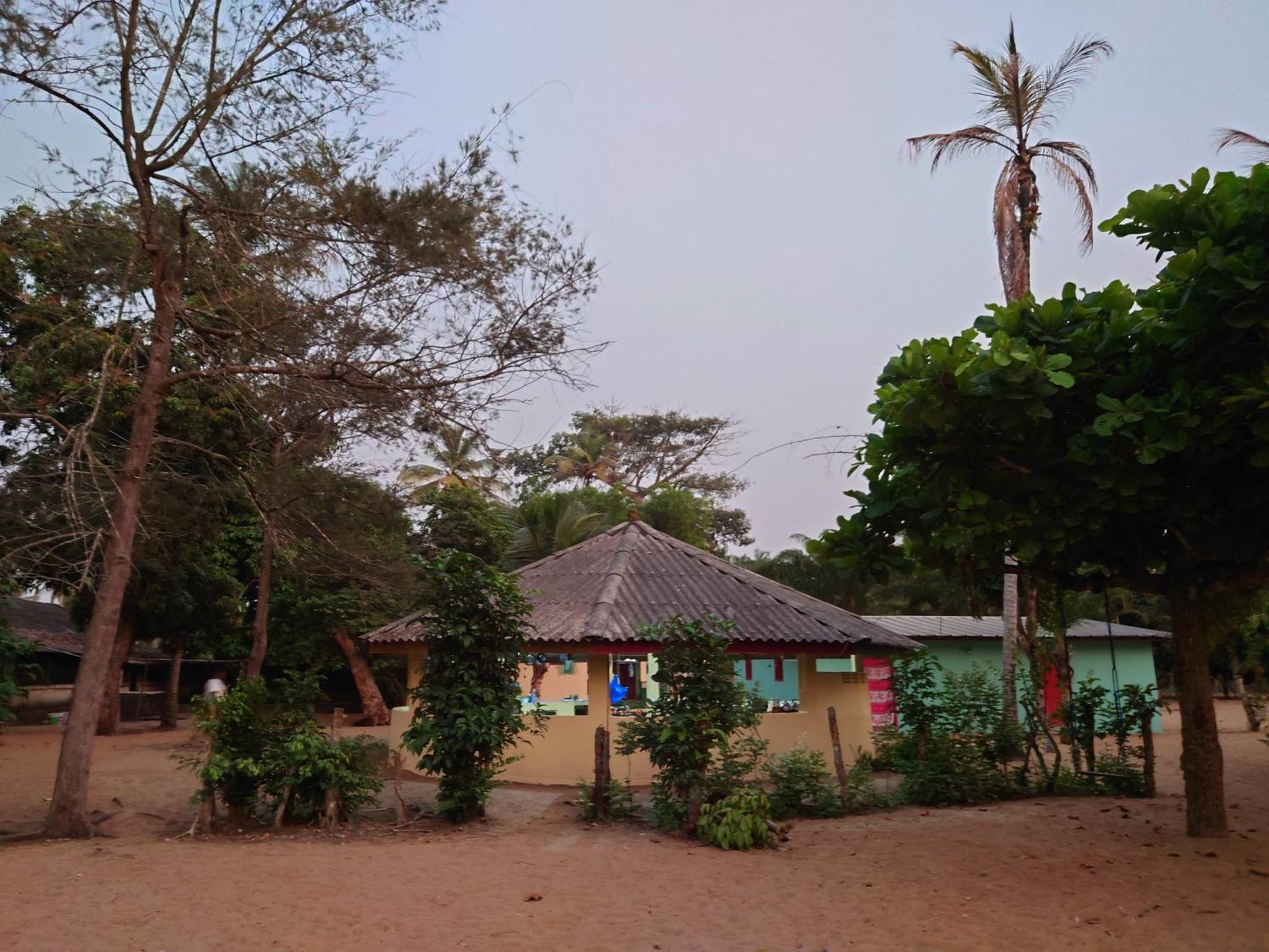 Rundbungalow Auf Lionsrest Grand-Bassam Zewnętrze zdjęcie